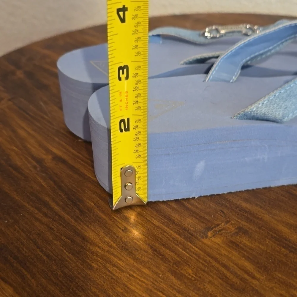 Guess |Light Blue Platform Flip Flops Silver Charm Preppy Denim Strap Sz.6